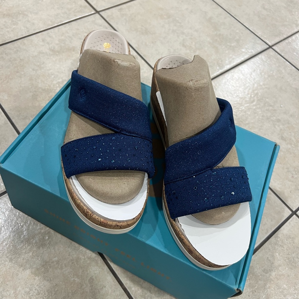 Bzees Navy and Beige Women's Sandals